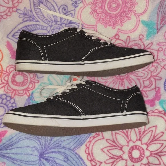 Vans Atwood Black and White Canvas Low Top Shoes Womens Size 9 - Picture 7 of 9